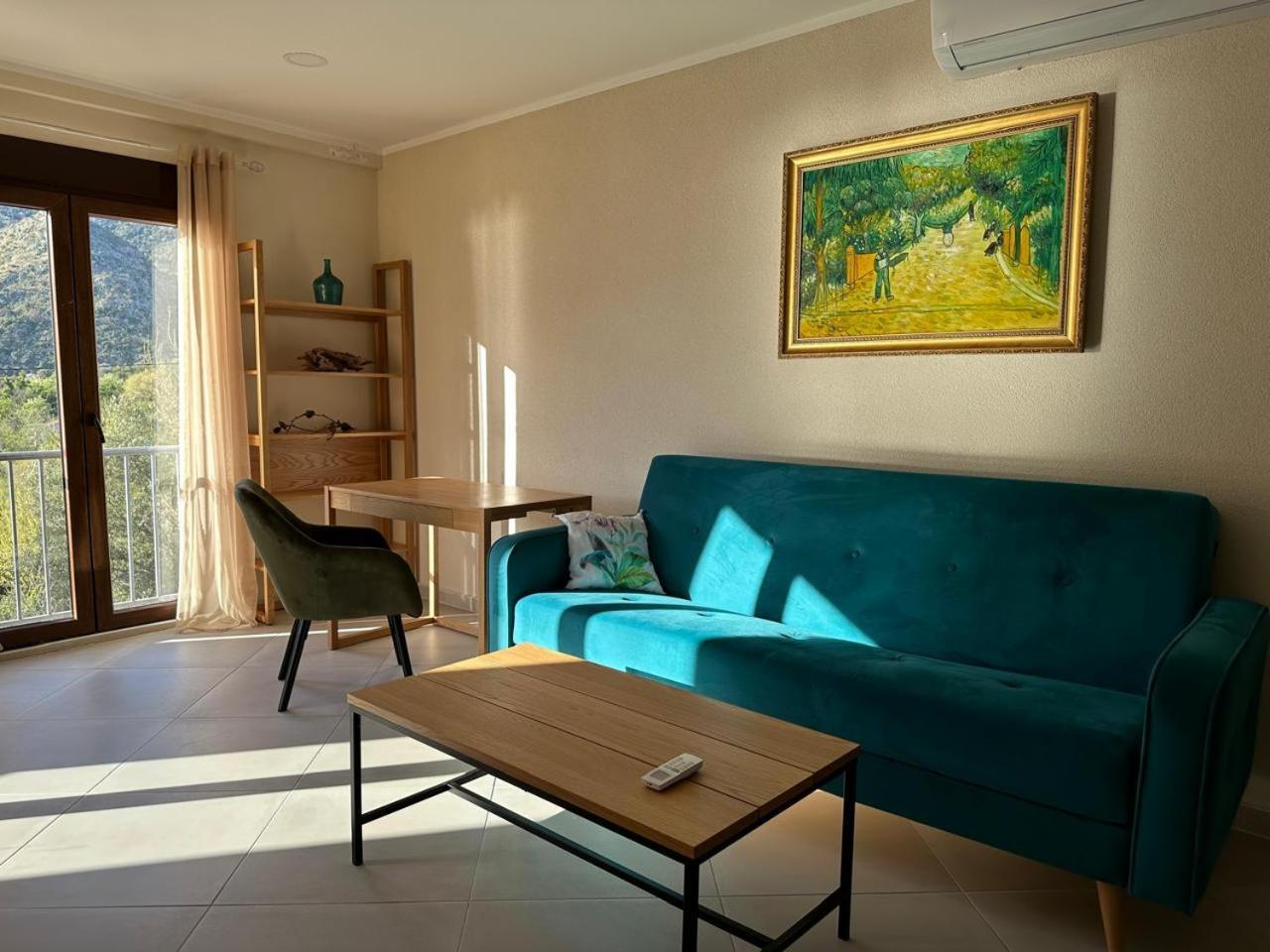 Villa Risan Apartments Экстерьер фото