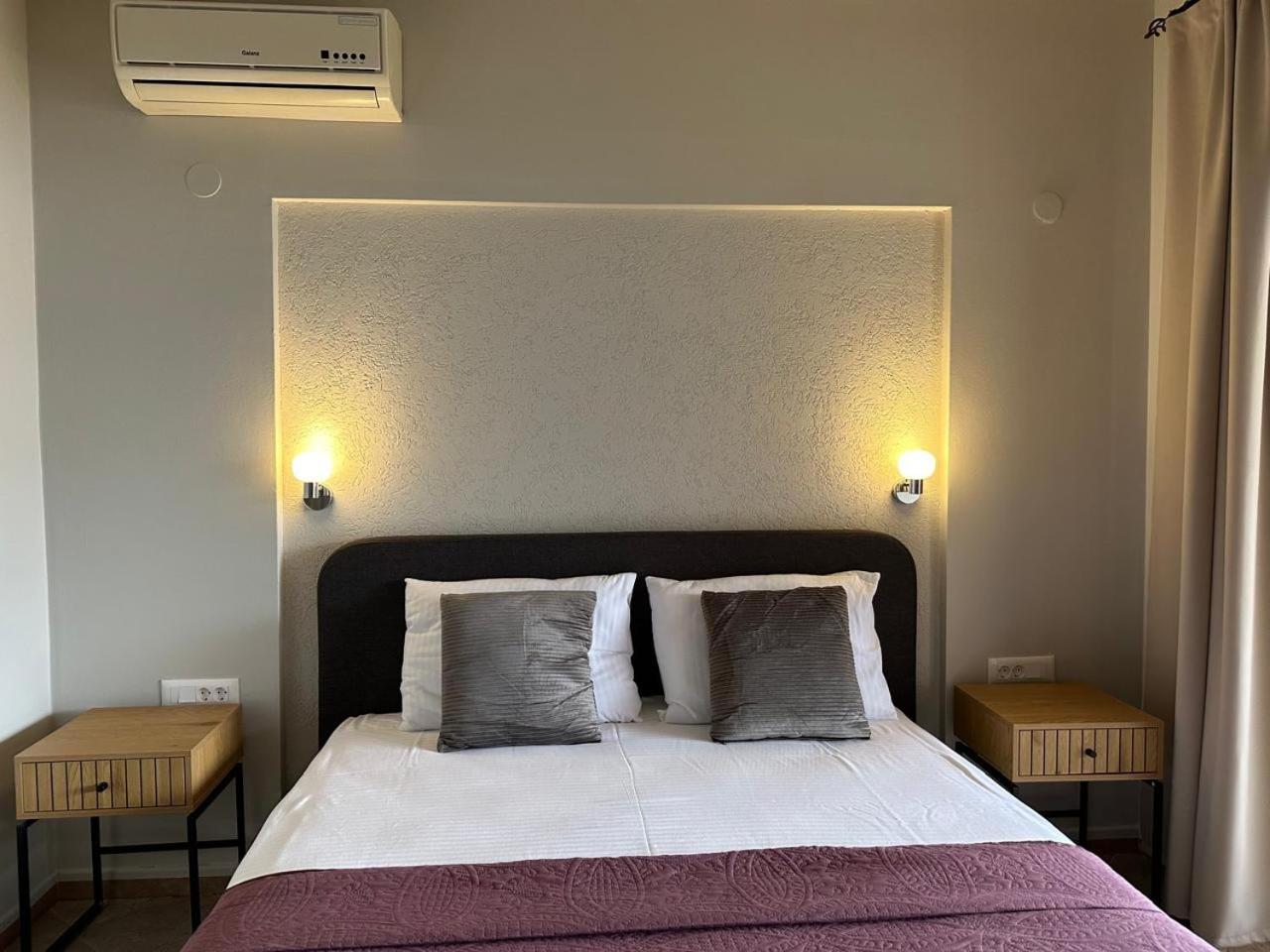 Villa Risan Apartments Экстерьер фото