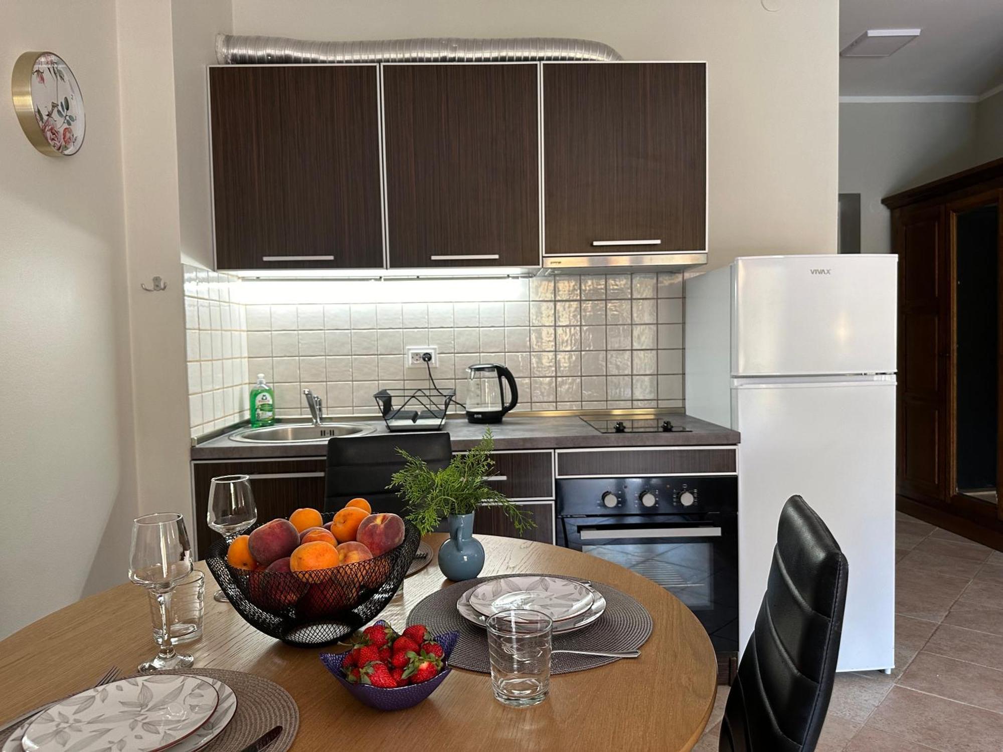 Villa Risan Apartments Экстерьер фото