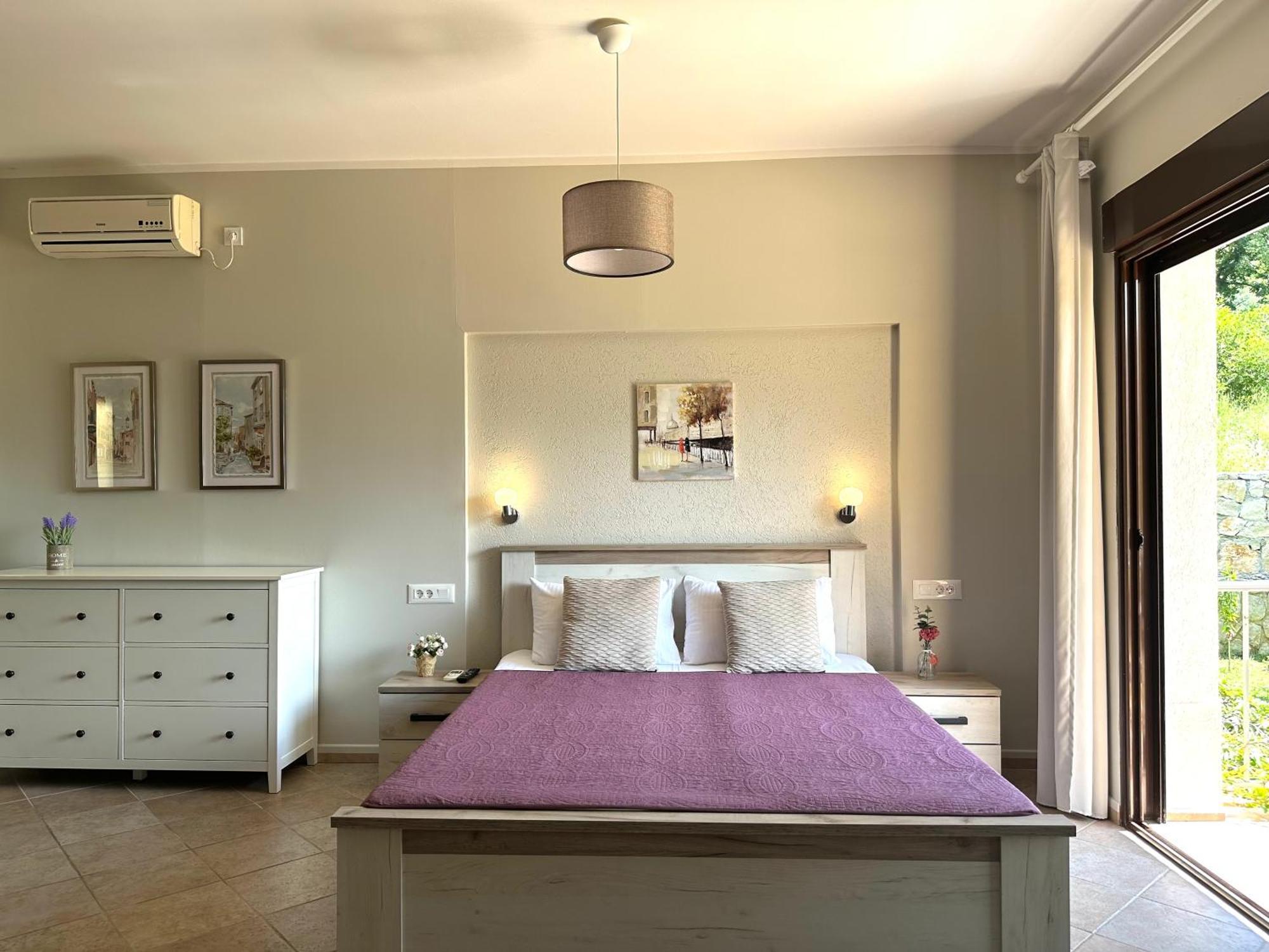 Villa Risan Apartments Экстерьер фото