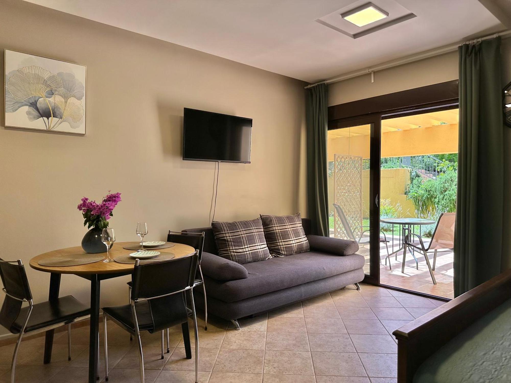 Villa Risan Apartments Экстерьер фото