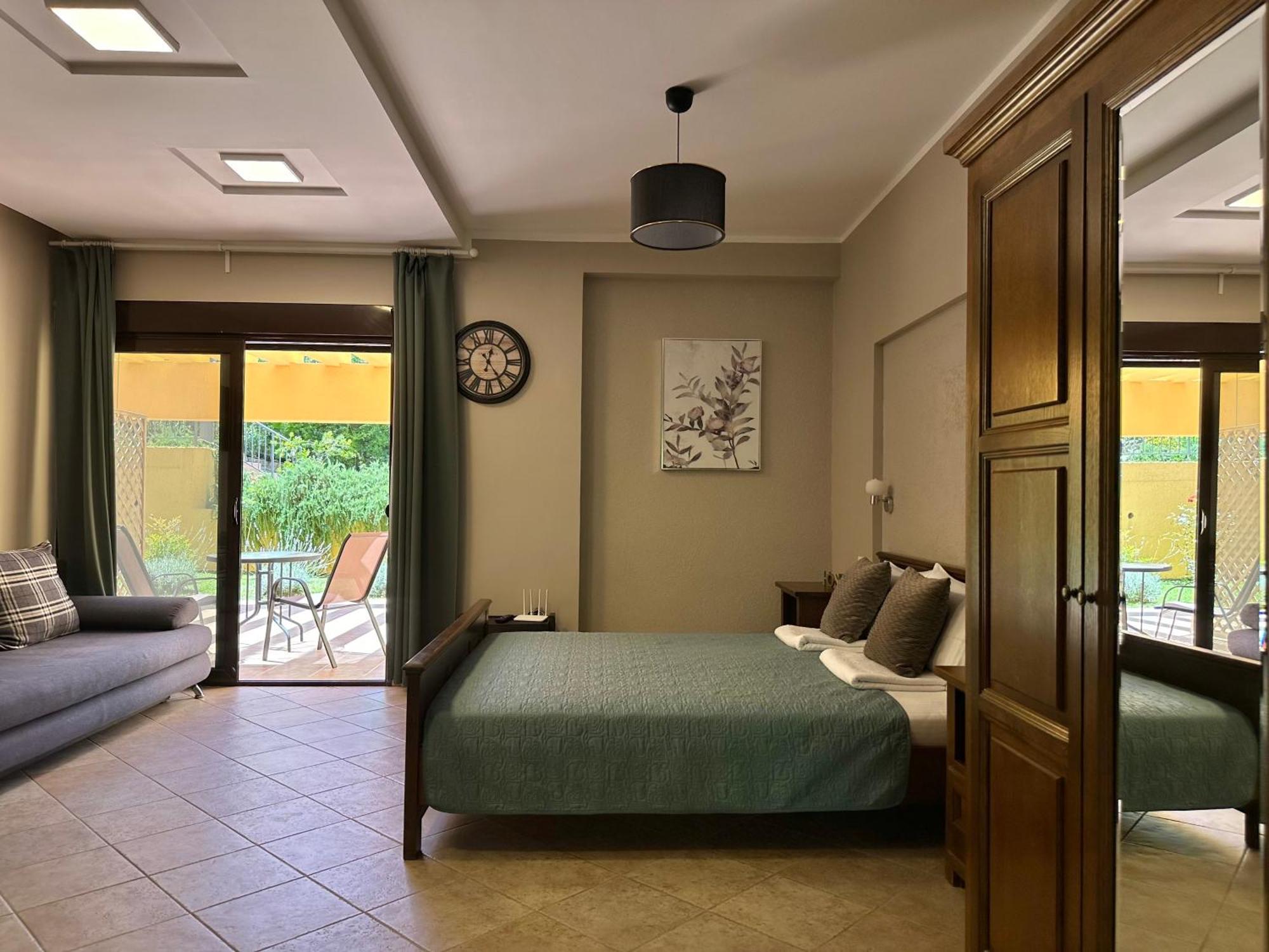 Villa Risan Apartments Экстерьер фото