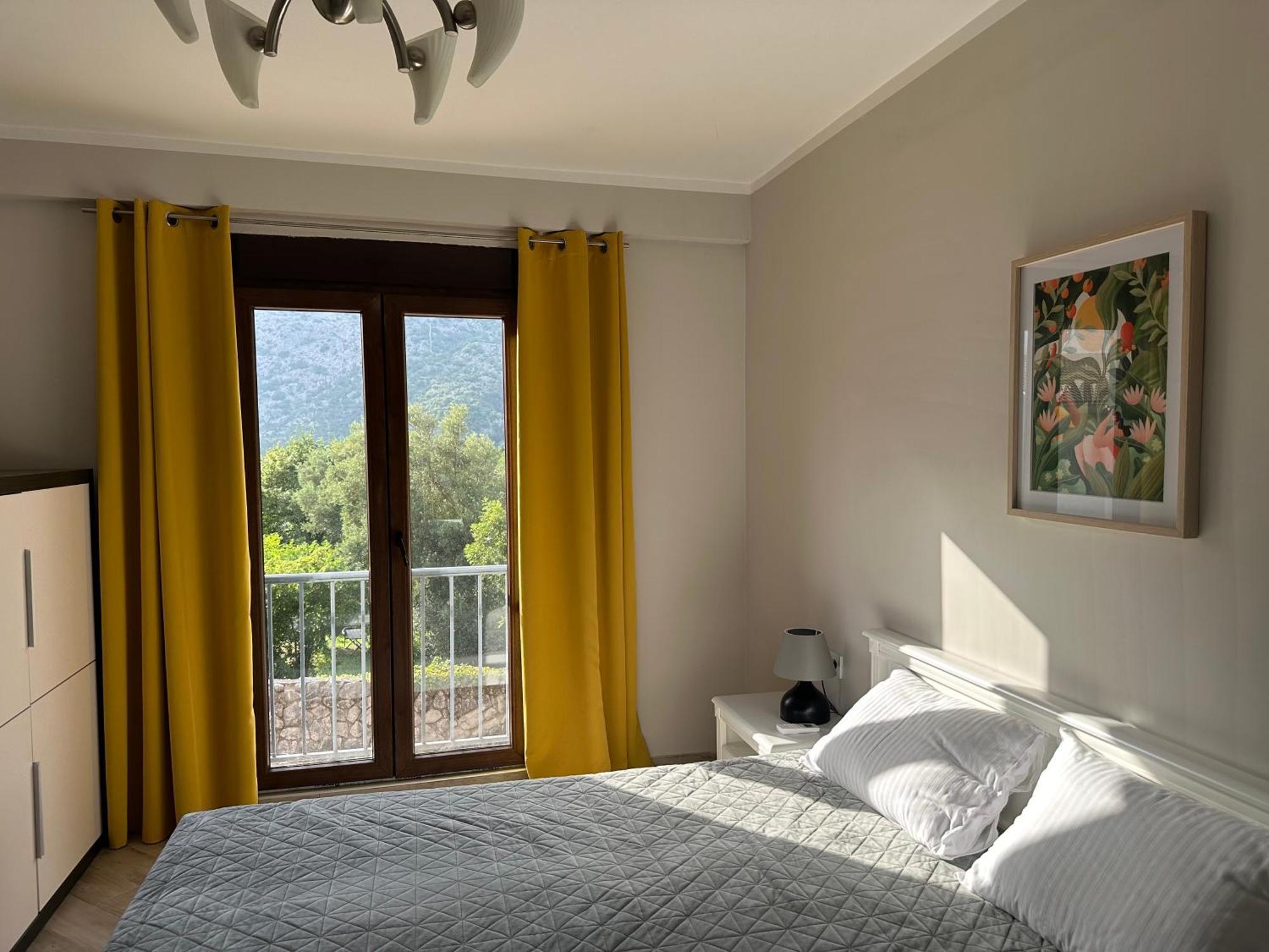 Villa Risan Apartments Экстерьер фото
