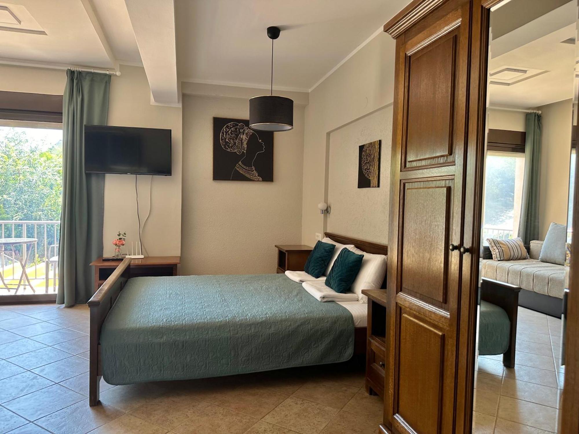 Villa Risan Apartments Экстерьер фото